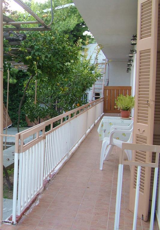 George'S Apartment Agia Marina  객실 사진